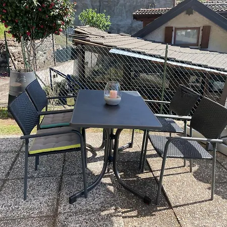 Dom wakacyjny Rustico Diana Mit Garten Und Seeblick
